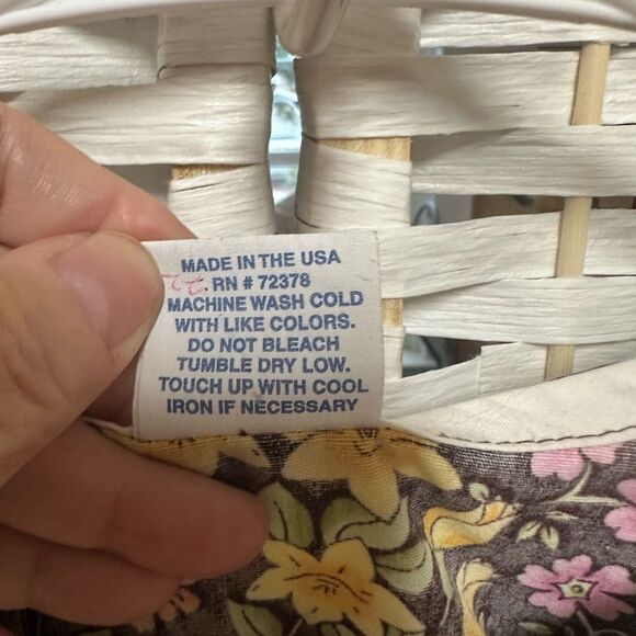 Tafford Long sleeve scrub top size xs brown floral euc. Pockets, snap front - Picture 6 of 8